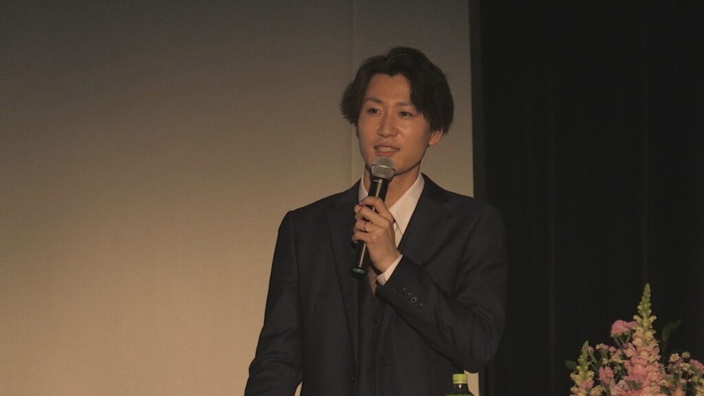 高知県黒潮町町民に対する語り部写真